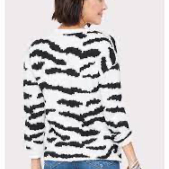 John + Jenn Abstract Zebra Pullover Medium - Picture 2 of 4